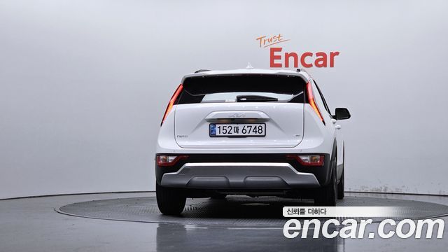 Kia Niro 2024 — photo 4