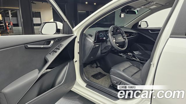 Kia Niro 2024 — photo 13