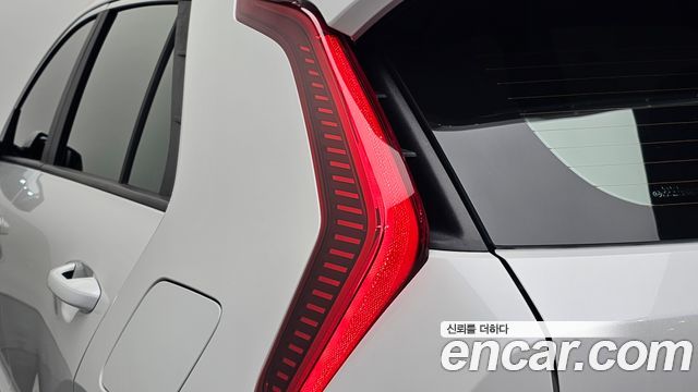 Kia Niro 2024 — photo 9