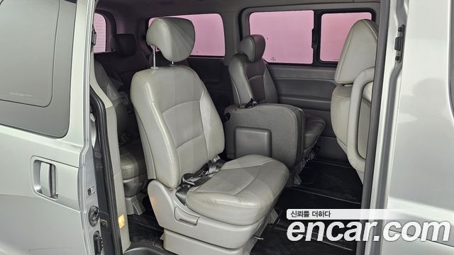 Hyundai Starex 2019 — photo 17