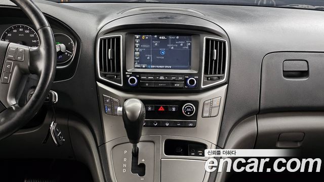 Hyundai Starex 2019 — photo 20