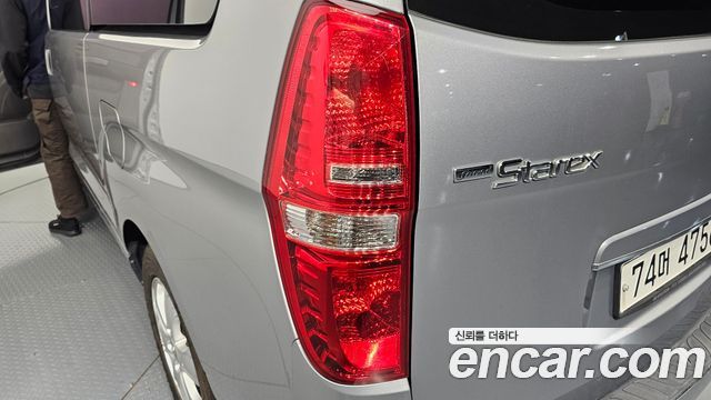 Hyundai Starex 2019 — photo 9