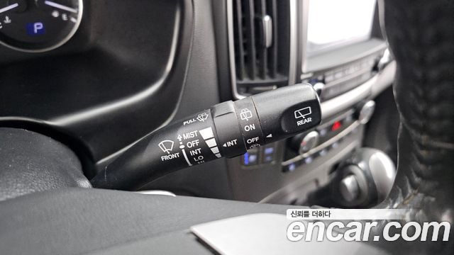 Hyundai Starex 2019 — photo 30