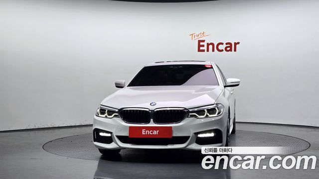 BMW 5-Series 2018 — photo 3
