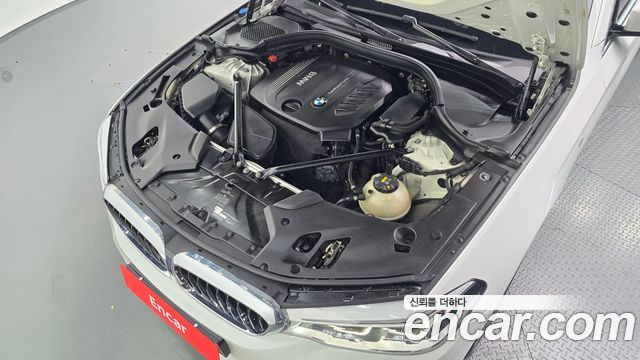 BMW 5-Series 2018 — photo 6