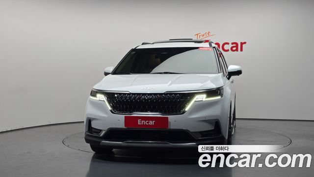 Kia Canival 2023 — photo 3