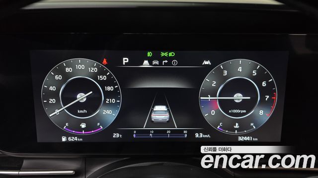 Kia Canival 2023 — photo 11