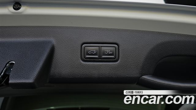 Kia Canival 2023 — photo 26