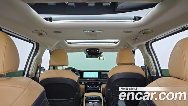 Kia Canival 2023 — photo 27