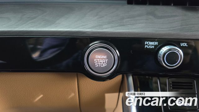 Kia Canival 2023 — photo 30