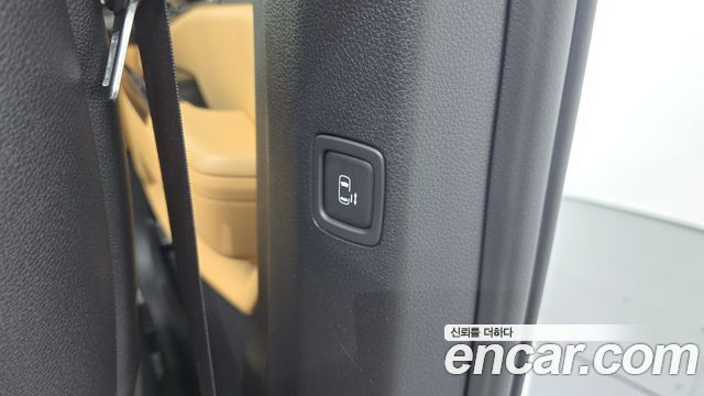 Kia Canival 2023 — photo 31