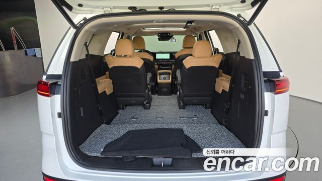 Kia Canival 2023 — photo 34