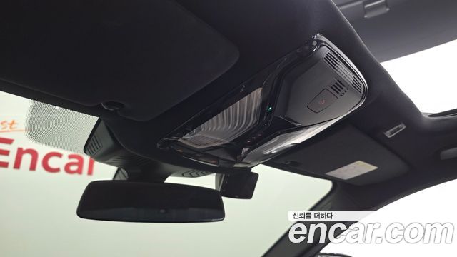 BMW 5-Series 2023 — photo 25