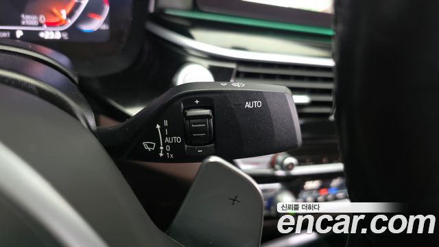 BMW 5-Series 2023 — photo 29