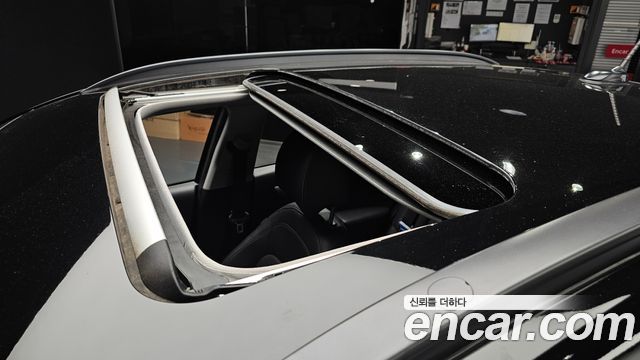 Hyundai Kona 2018 — photo 25