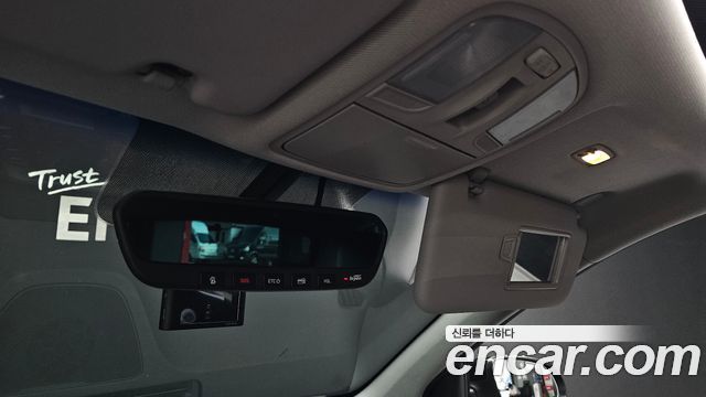Hyundai Kona 2018 — photo 32