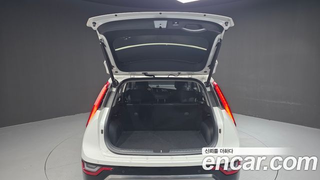 Kia Niro 2022 — photo 23