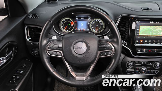 Jeep Cherokee 2021 — photo 13
