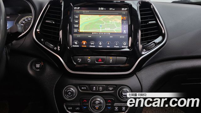 Jeep Cherokee 2021 — photo 14