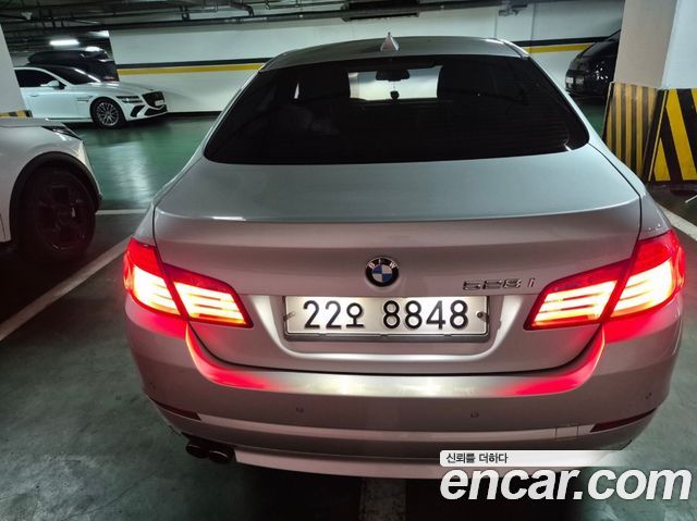 BMW 5-Series 2012 — photo 2