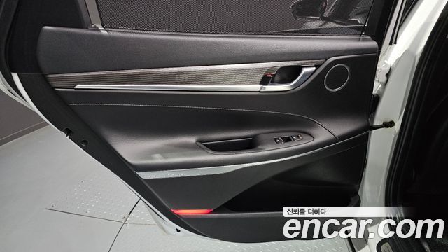 Hyundai Grandeur 2018 — photo 15