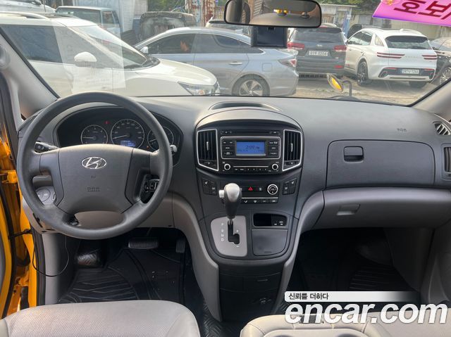 Hyundai Starex 2019 — photo 7