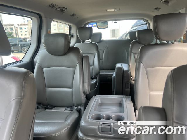 Hyundai Starex 2019 — photo 10