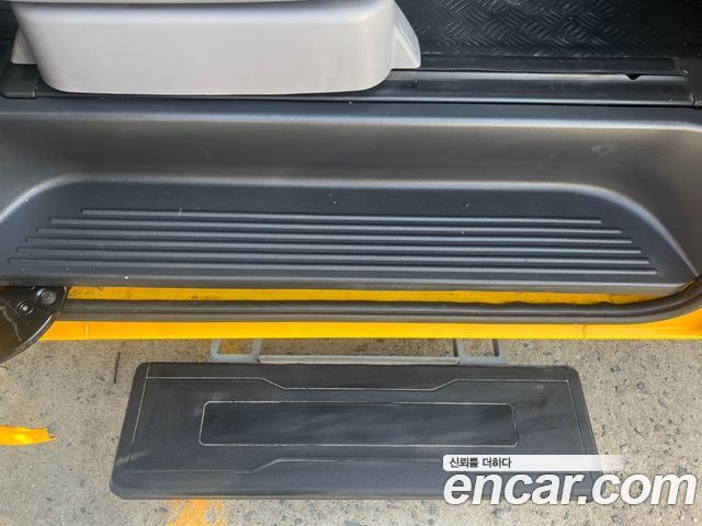 Hyundai Starex 2019 — photo 12