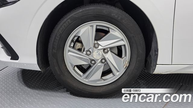 Hyundai AVANTE 2024 — photo 5