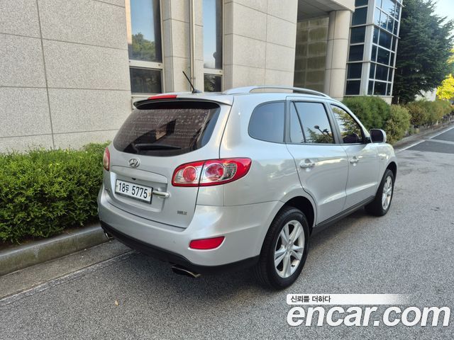 Hyundai Santafe 2011 — photo 11