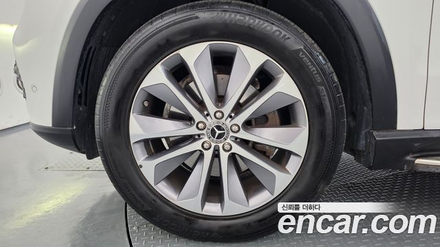 Mercedes-Benz GLE-Class 2022 — photo 5