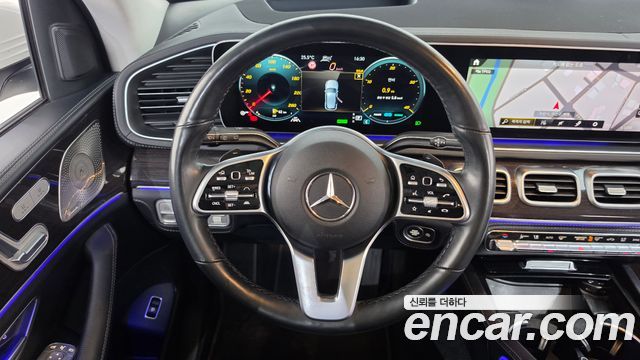 Mercedes-Benz GLE-Class 2022 — photo 13