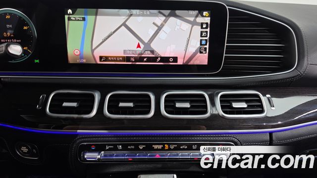 Mercedes-Benz GLE-Class 2022 — photo 14