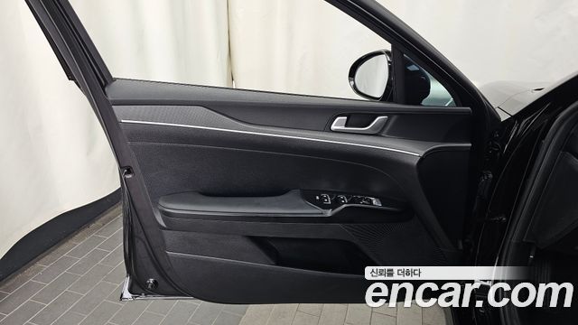 Kia K5 2024 — photo 14