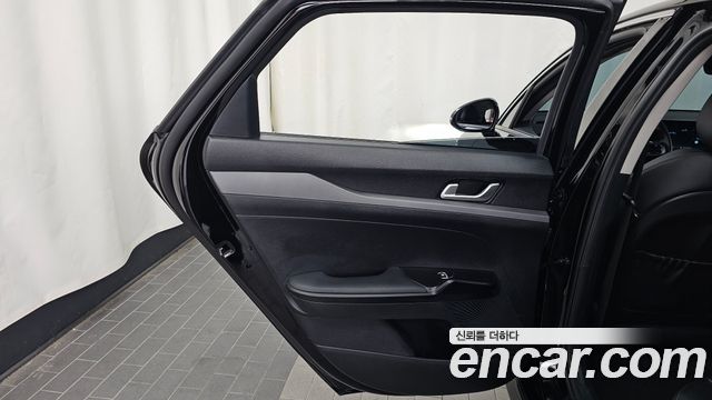 Kia K5 2024 — photo 15