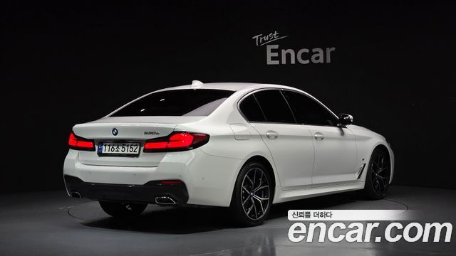 BMW 5-Series 2021 — photo 2