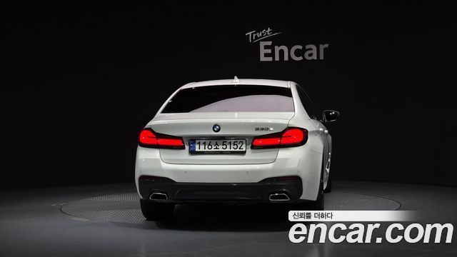 BMW 5-Series 2021 — photo 4