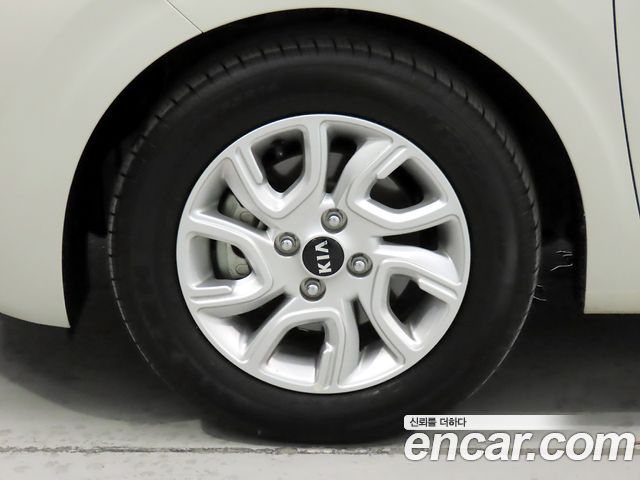 Kia morning 2018 — photo 14