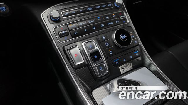 Hyundai Santafe 2021 — photo 9