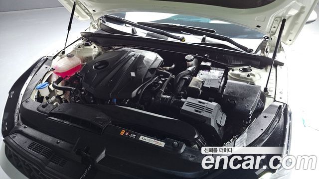Kia K5 2022 — photo 6