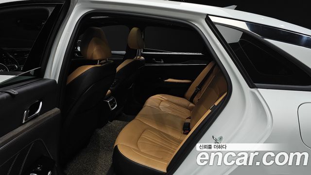Kia K5 2022 — photo 18