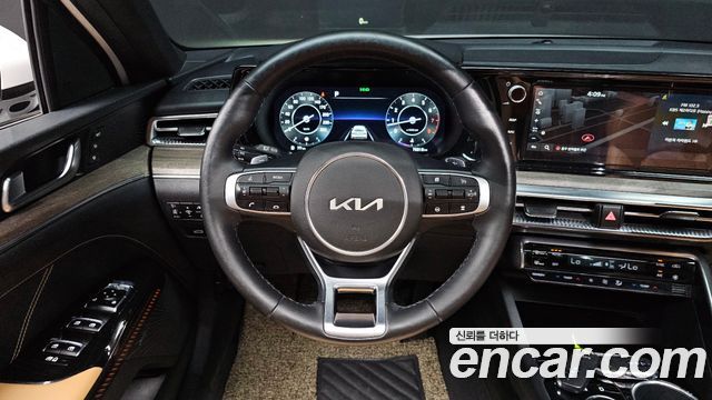 Kia K5 2022 — photo 19
