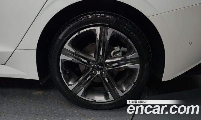 Kia K5 2022 — photo 7