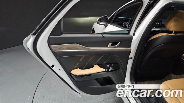Kia K5 2022 — photo 15