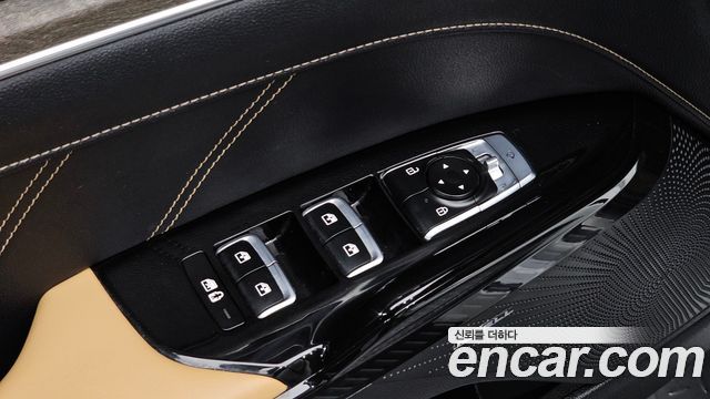 Kia K5 2022 — photo 28