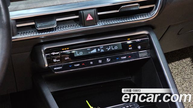 Kia K5 2022 — photo 31