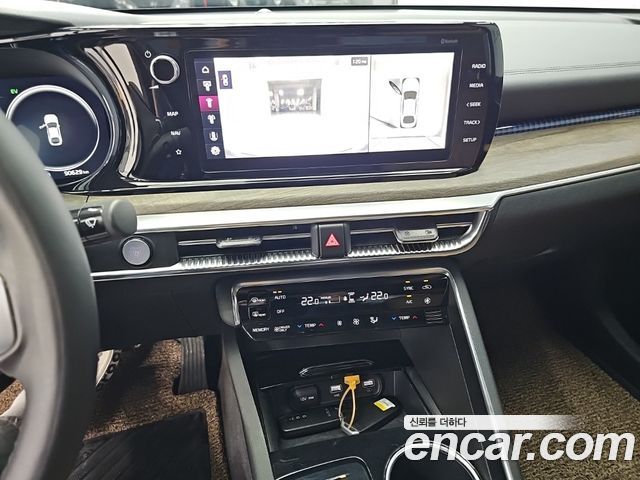 Kia K5 2022 — photo 10