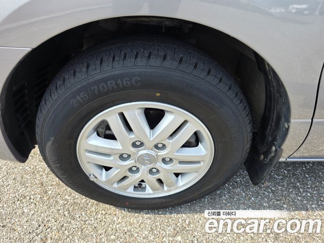 Hyundai Starex 2018 — photo 8