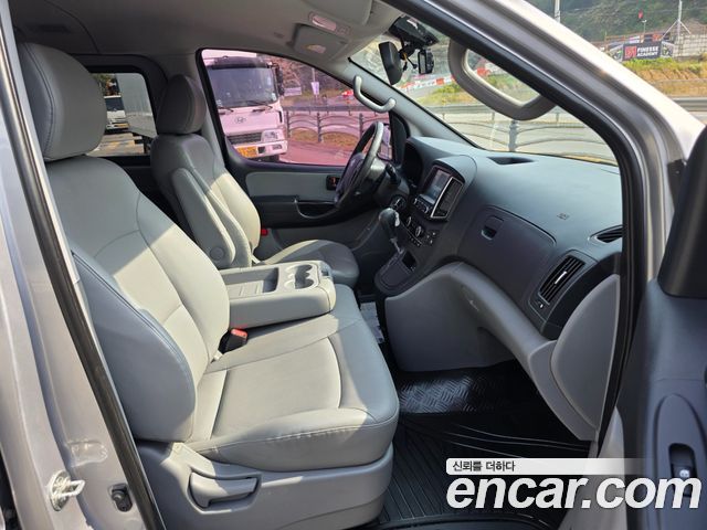 Hyundai Starex 2018 — photo 9