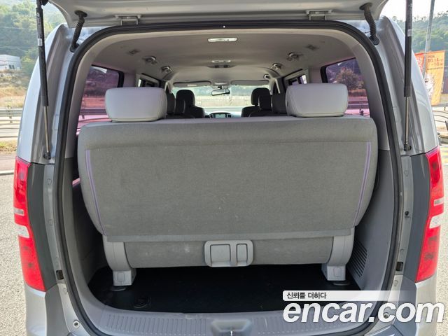 Hyundai Starex 2018 — photo 11